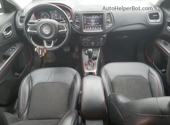 3C4NJDDB2MT529352 2021 JEEP COMPASS Two Tone სალონის 360-გრადუსიანი ხედი