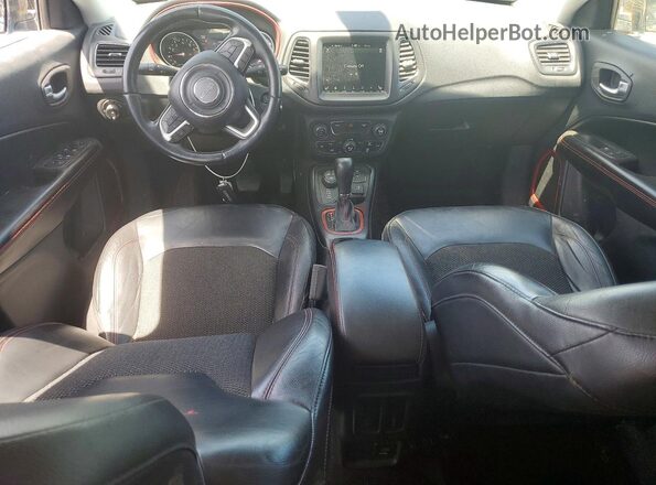 3C4NJDDB3HT646251 2017 JEEP COMPASS Blue წინა პანელის ხედი