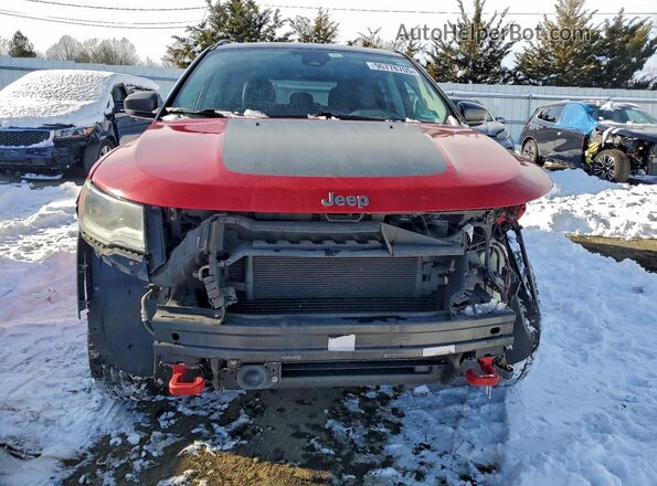 3C4NJDDB3HT666046 2017 JEEP COMPASS Red Front view