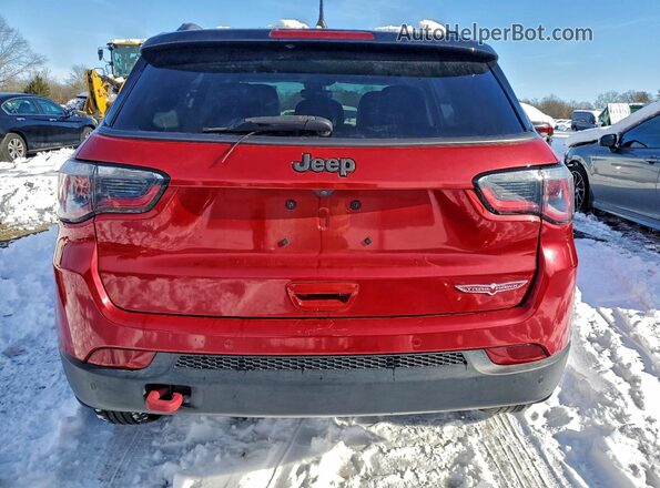 3C4NJDDB3HT666046 2017 JEEP COMPASS Red Rear view