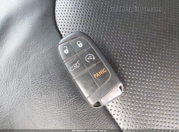 3C4NJDDB3JT191147 2018 JEEP COMPASS Black Dashboard view