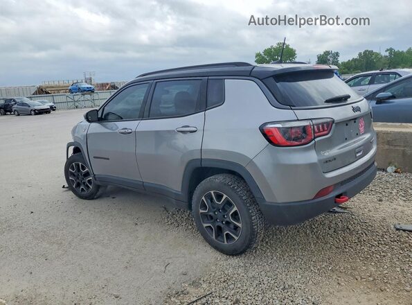 3C4NJDDB3JT485793 2018 JEEP COMPASS Серебряный Задняя левая четверть