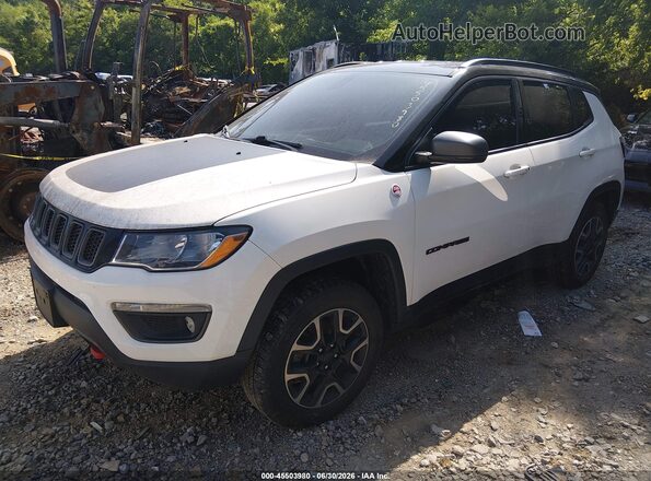 3C4NJDDB3KT721571 2019 JEEP COMPASS White Առջևի ձախ երեք քառորդ տեսարան