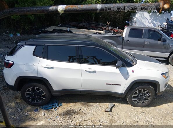 3C4NJDDB3KT721571 2019 JEEP COMPASS White Սալոնի 360 աստիճան տեսք