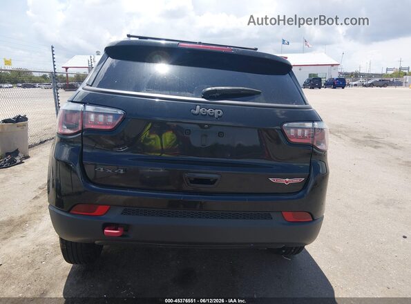 3C4NJDDB3LT195542 2020 JEEP COMPASS Black 
