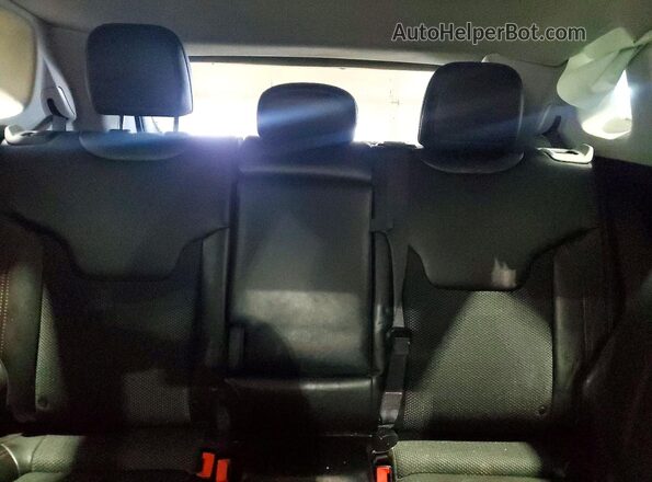 3C4NJDDB3LT195721 2020 JEEP COMPASS Красный Вид задних сидений
