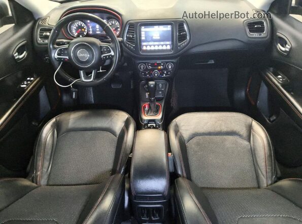 3C4NJDDB3MT512172 2021 JEEP COMPASS Burgundy 