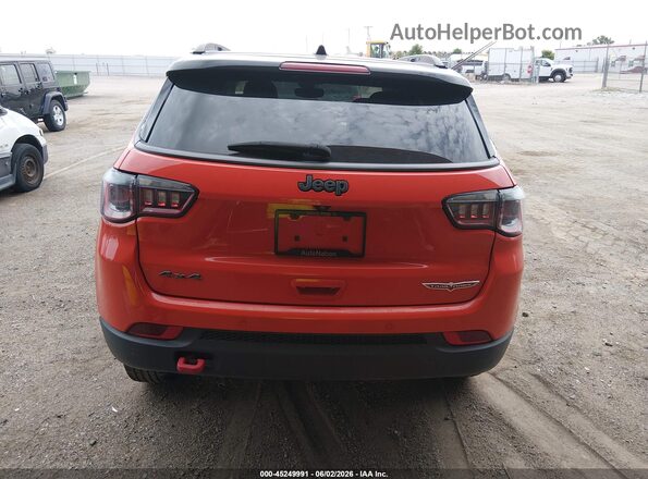 3C4NJDDB3MT600624 2021 JEEP COMPASS Оранжевый 