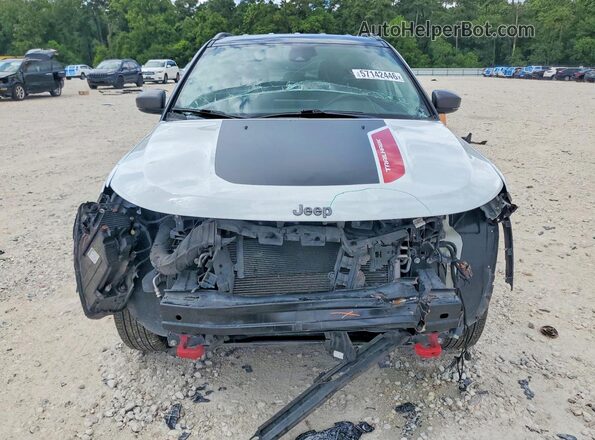 3C4NJDDB3NT130659 2022 JEEP COMPASS White Դիմացի տեսք