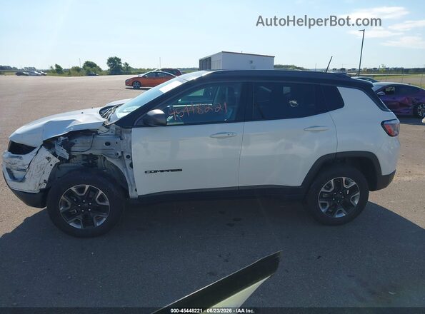3C4NJDDB4JT357644 2018 JEEP COMPASS White 