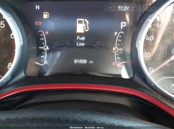 3C4NJDDB4JT357644 2018 JEEP COMPASS White 
