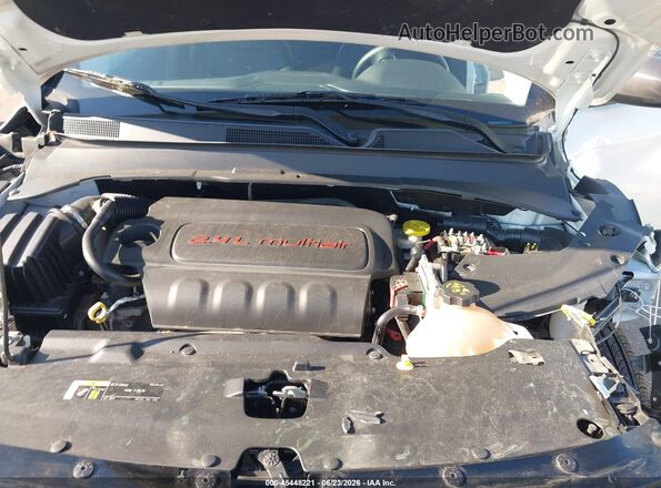 3C4NJDDB4JT357644 2018 JEEP COMPASS White Հետևի տեսք