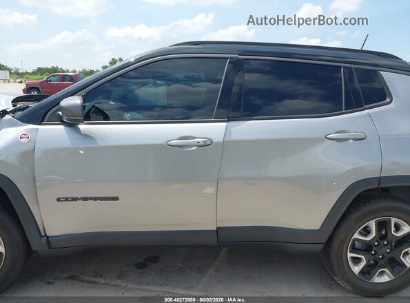 3C4NJDDB5HT665965 2017 JEEP NEW COMPASS Silver 360 interior view