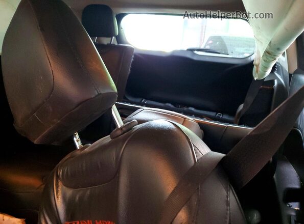 3C4NJDDB5JT130267 2018 JEEP COMPASS Orange Вид задніх сидінь