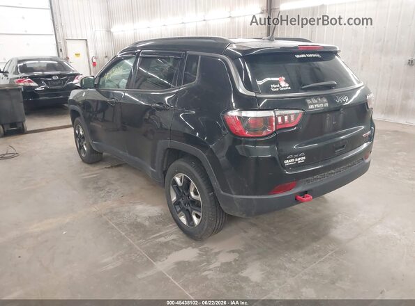 3C4NJDDB5JT207302 2018 JEEP COMPASS Черный Задняя левая четверть