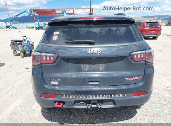 3C4NJDDB5JT238971 2018 JEEP COMPASS Gray 
