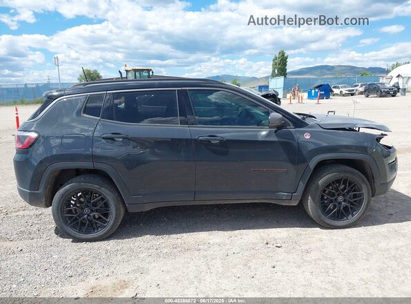 3C4NJDDB5JT238971 2018 JEEP COMPASS Gray Widok wnętrza 360 stopni