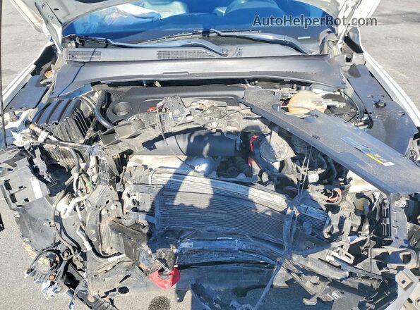 3C4NJDDB5JT451256 2018 JEEP COMPASS White Rear interior view