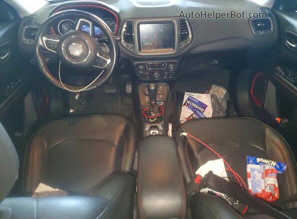 3C4NJDDB5KT790553 2019 JEEP COMPASS Gray Вид панелі приладів