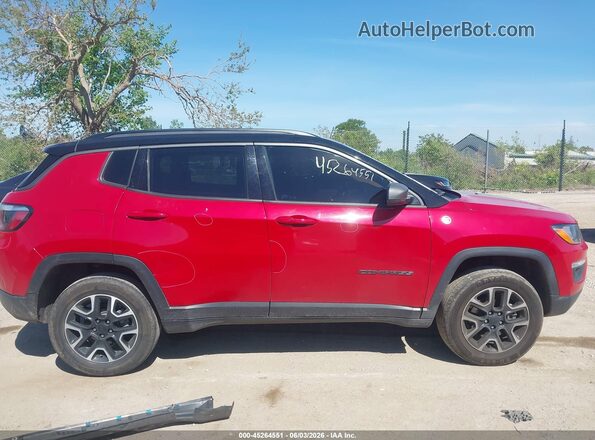 3C4NJDDB5LT177334 2020 JEEP COMPASS Red Widok wnętrza z tyłu