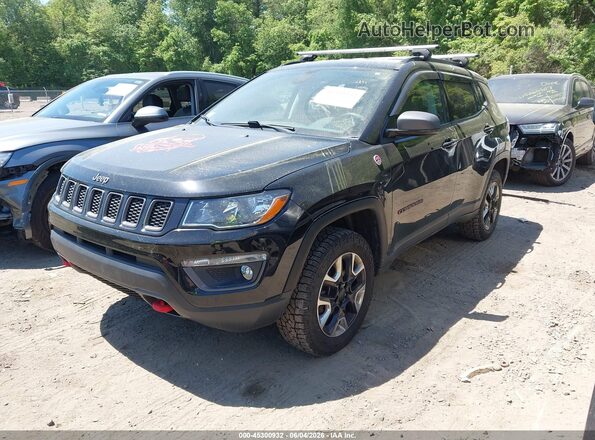 3C4NJDDB6JT153749 2018 JEEP COMPASS Black Przód lewy