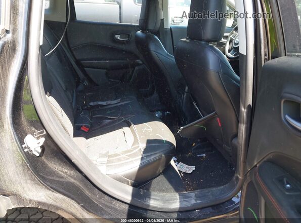 3C4NJDDB6JT153749 2018 JEEP COMPASS Black Widok naklejki z numerem VIN