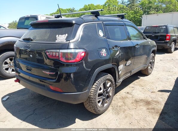 3C4NJDDB6JT153749 2018 JEEP COMPASS Black Tył prawy