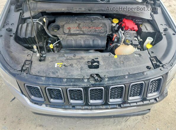 3C4NJDDB6LT126716 2020 JEEP COMPASS Silver 