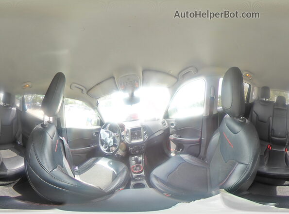 3C4NJDDB6LT126716 2020 JEEP COMPASS Silver 