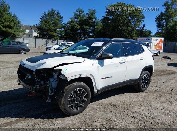 3C4NJDDB6MT557980 2021 JEEP COMPASS White Առջևի ձախ երեք քառորդ տեսարան