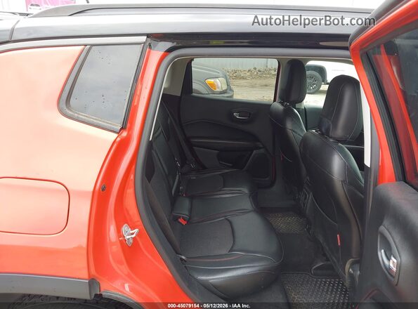 3C4NJDDB7JT410515 2018 JEEP COMPASS Orange Vista de la etiqueta del VIN