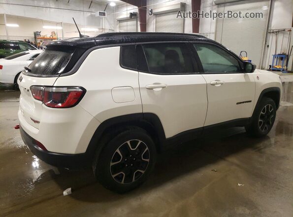 3C4NJDDB7KT721637 2019 JEEP COMPASS White 