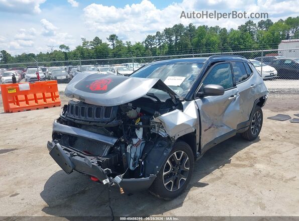 3C4NJDDB7KT790540 2019 JEEP COMPASS Silver Front view