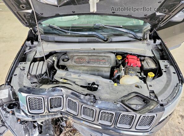 3C4NJDDB7LT234648 2020 JEEP COMPASS Black Widok komory silnika