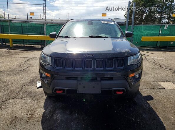 3C4NJDDB8HT635410 2017 JEEP COMPASS Black Вид спереду