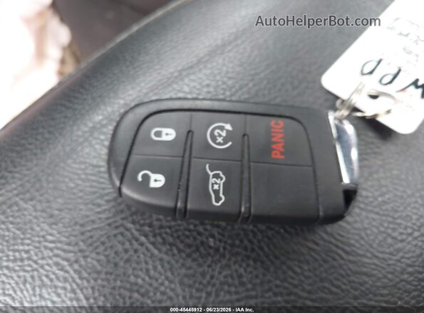 3C4NJDDB8KT828762 2019 JEEP COMPASS Black Вид панелі приладів