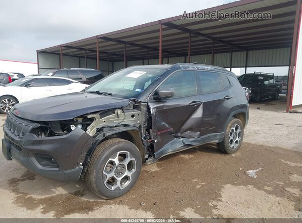 3C4NJDDB8NT111735 2022 JEEP COMPASS Gray Front view