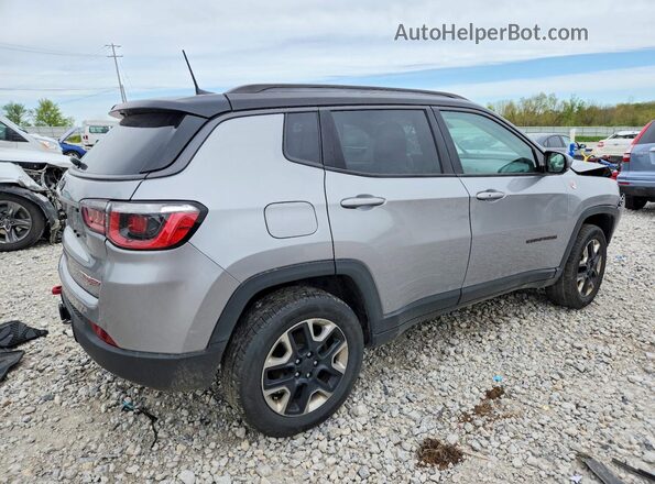 3C4NJDDB9HT660266 2017 JEEP COMPASS Серебряный Задняя правая четверть
