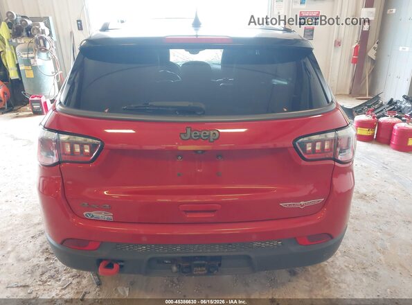 3C4NJDDB9JT128294 2018 JEEP COMPASS Red 