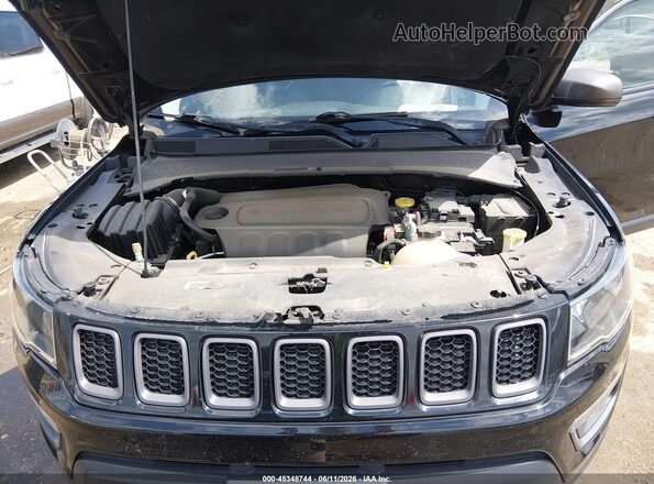 3C4NJDDB9JT307306 2018 JEEP COMPASS Black Հետևի տեսք