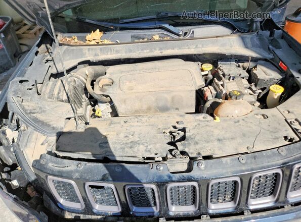 3C4NJDDB9JT342623 2018 JEEP COMPASS Blue Engine compartment view