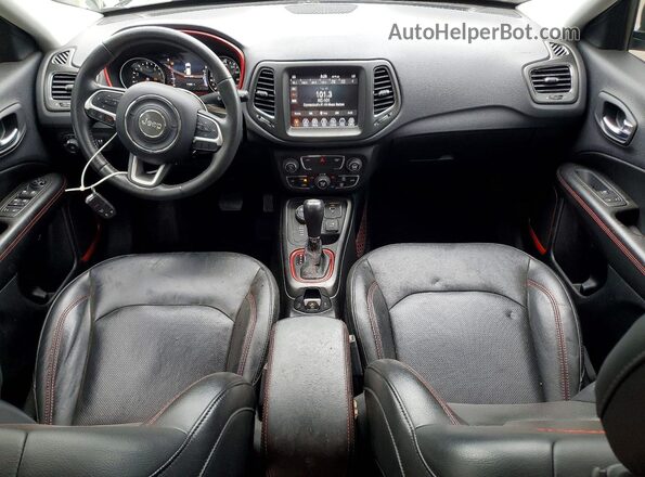 3C4NJDDB9KT594860 2019 JEEP COMPASS White Вид панелі приладів