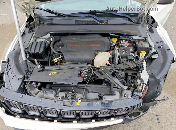 3C4NJDDB9KT594860 2019 JEEP COMPASS White Вид підкапотного простору