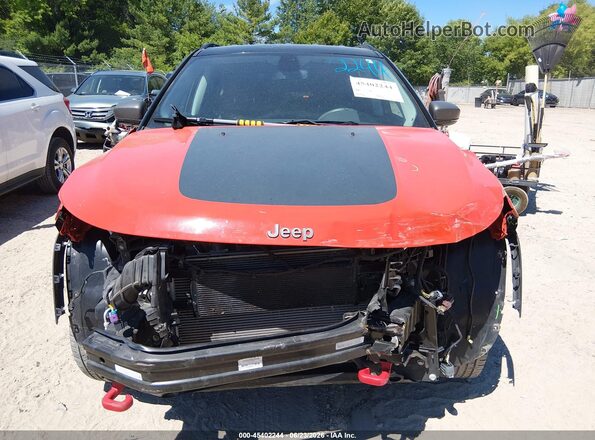 3C4NJDDB9KT697759 2019 JEEP COMPASS Orange Instrument cluster view