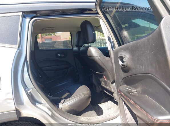 3C4NJDDB9KT712941 2019 JEEP COMPASS Серый 
