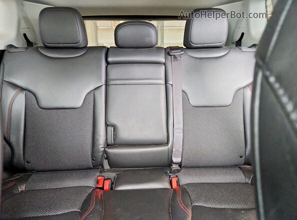 3C4NJDDB9KT828978 2019 JEEP COMPASS Gray უკანა სავარძლების ხედი
