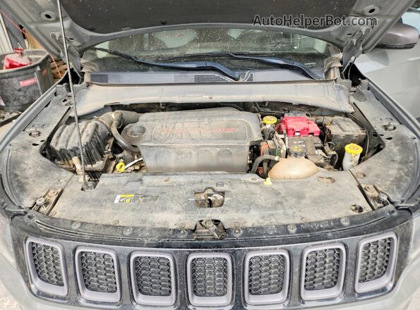 3C4NJDDB9KT828978 2019 JEEP COMPASS Gray ძრავის განყოფილების ხედი