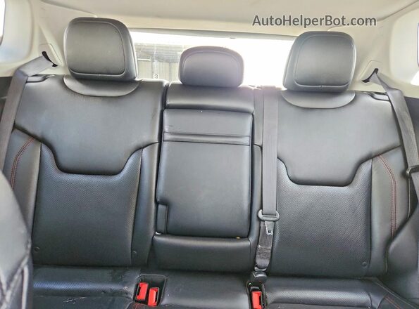 3C4NJDDBXJT234771 2018 JEEP COMPASS Gray Vista de los asientos traseros