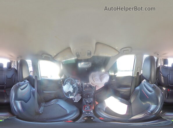 3C4NJDDBXKT670943 2019 JEEP COMPASS White Панорамний вид салону 360°