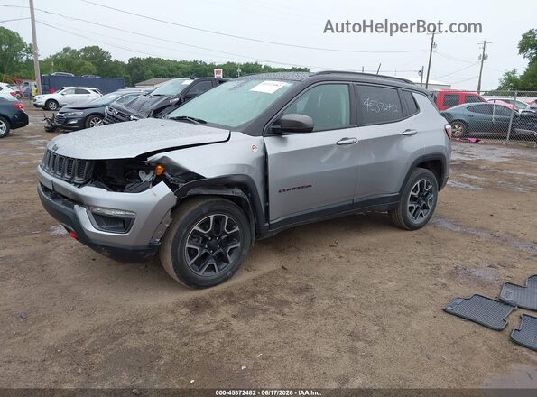 3C4NJDDBXKT681974 2019 JEEP COMPASS Серебряный Передняя левая четверть